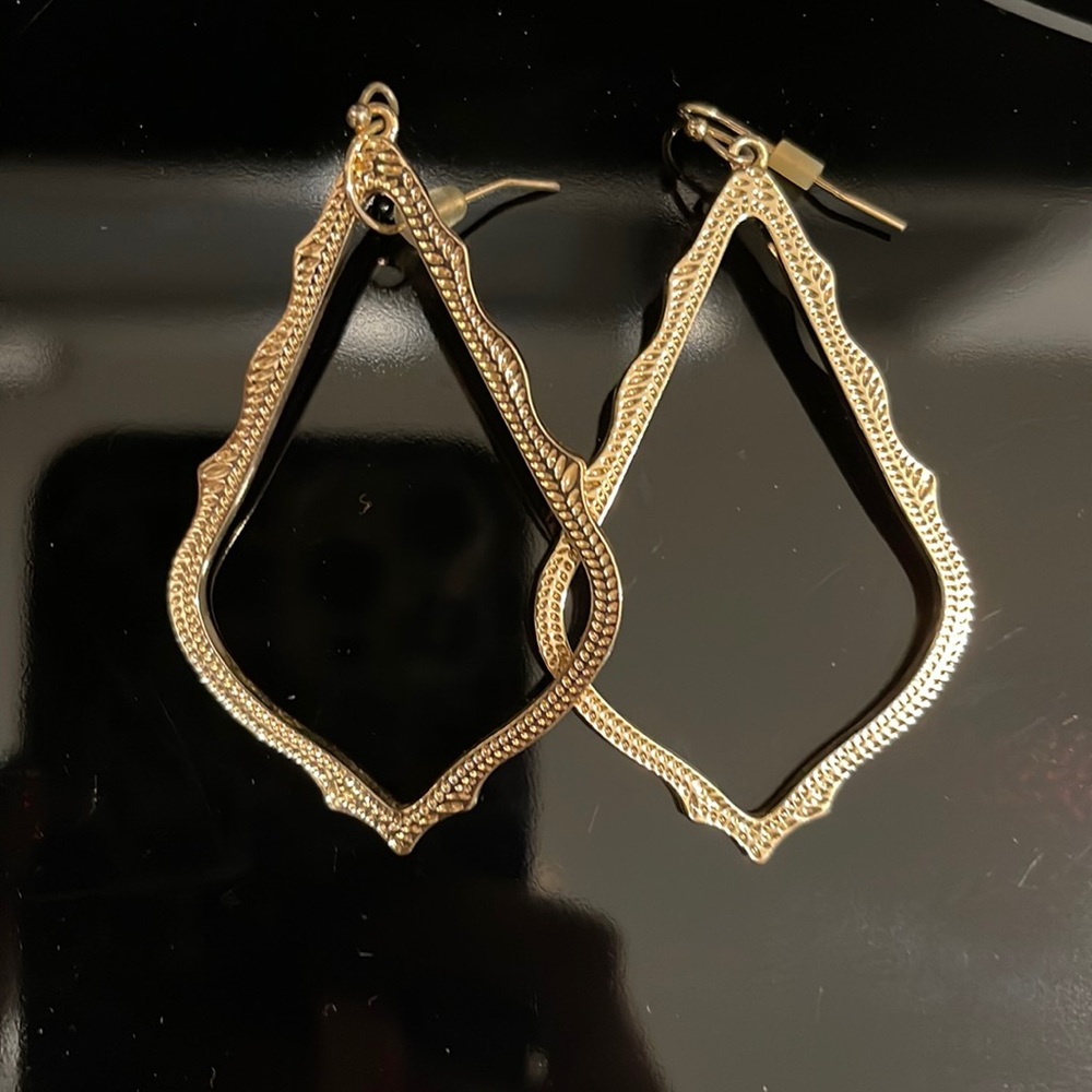 Kendra Scott Rose Gold Teardrop shape big earring